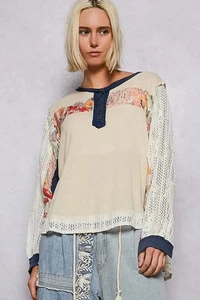 POL Bluse mit Knöpfen und Blumen Patchwork Häkelärmeln - Bild 1 von 6