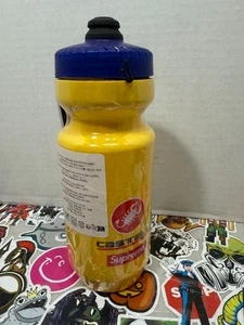 Supreme Sponge Bob SquarePants Castelli bottiglia sportiva in plastica 20 oz. 2025 - Foto 1 di 3