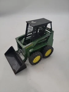 Vintage Ertl #569-7611 John Deere 1/16 Diecast Skid Steer Loader - Picture 1 of 8