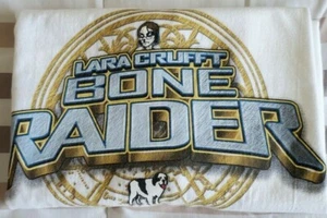 Lara Crufft Bone Raider Big Dogs T Shirt Mens Size XL Tomb Raider Lara Croft 01 - Picture 1 of 9