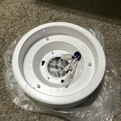 Replacement Parts Hampton Bay 52" Corwin Matte White 1007532507 Light Kit Holder - Image 1 of 4