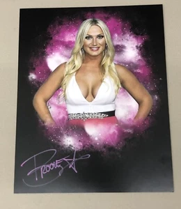 BROOKE HOGAN WWE,WWF SEXY WRESTLER,ACTRESS,HULK HOGAN! SIGNED 8X10 PHOTO NO COA - Picture 1 of 3