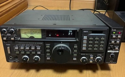 ICOM IC-R7000 Communications Receiver 25-1000MHz 1240-1300MHz w/ TV-R7000J - Image 1 of 3
