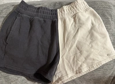 Pantalones cortos Hollister Hollister Co. para mujer bloques de color talla pequeña Foto 1 de 4