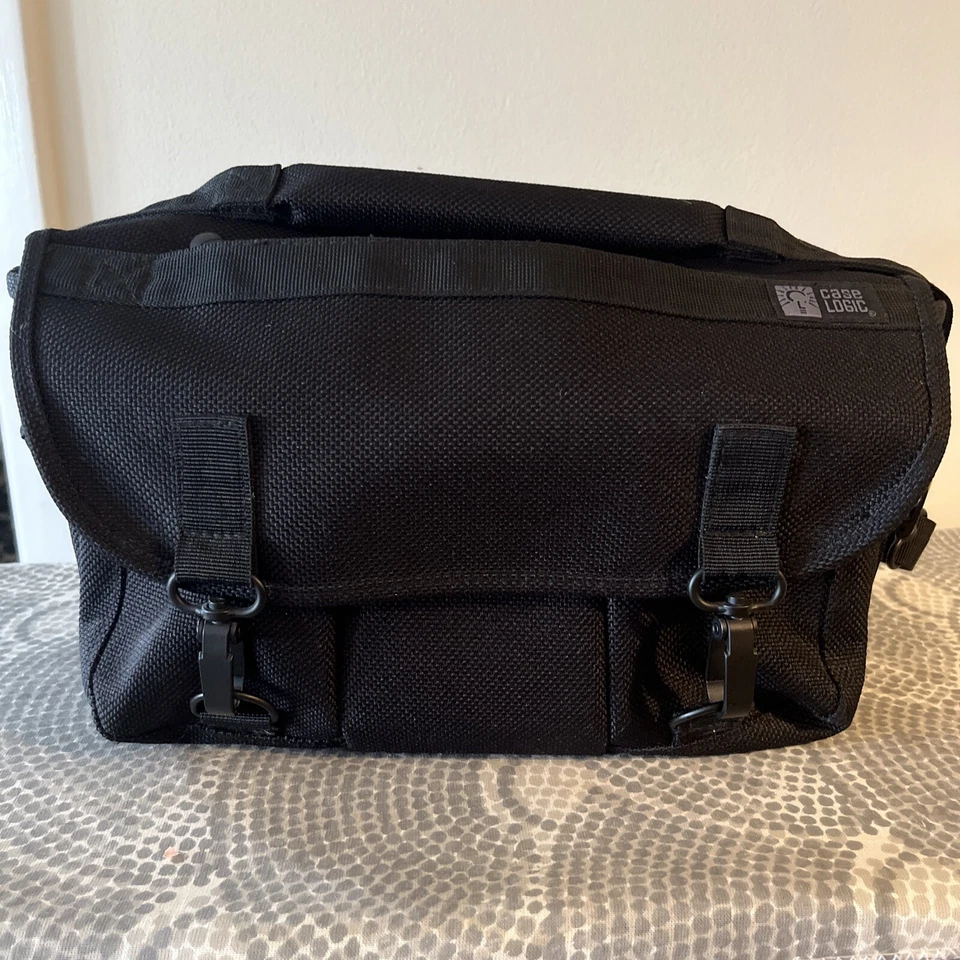 Case Logic Deluxe Camera Or Video Crossbody Bag with Zippered Storage 12” Wide - Image 1 of 4