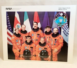 Vintage NASA Space Shuttle Atlantis STS-46 Space Mission Astronaut Card - Picture 1 of 2