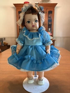 Terri Lee Puppe 50er Jahre trägt Partykleid - Bild 1 von 10