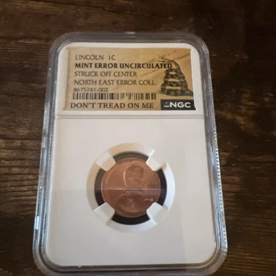 01 US Lincoln Penny 1c Struck Off-Center Mint Error NEEC Don’t Tread On Me Coin - Image 1 of 3