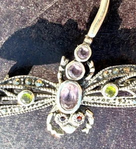 Broche de libélula de plata esterlina con piedras preciosas prendedor de joyería casi realista 5,25 g - Imagen 1 de 8