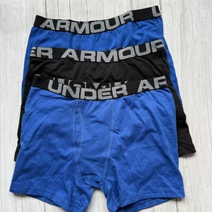New Boy's UNDER ARMOUR Set Of 3 Polyester Blend  Boxer Brief size M - Picture 1 of 2