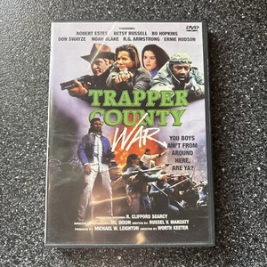TRAPPER COUNTY WAR DVD - Foto 1 di 3