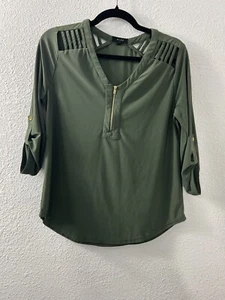 Mine Anthropologie Womens 3/4 Roll Tab Sleeve Top Zip Vneck Green Size S - Picture 1 of 10