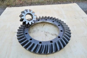 El par principal del eje trasero (planetario + contrapunto) tractor Bielorrusia 50/80/82/ - Imagen 1 de 6