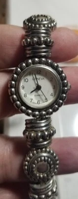 GENEVA SILVERTONE METAL ROUND BEADED LINK WATCH D160 TOGGLE CLOSURE - Image 1 of 4