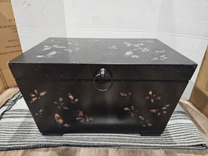 Contemporary Trunk Storage Vintage Looking - Picture 1 of 18