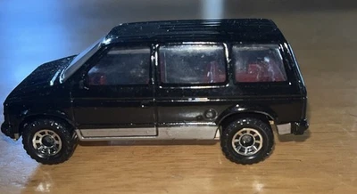 Dodge Caravan Matchbox 1984 negro con puerta corredera Die Cast Toy Car 1983 1:60 Foto 1 de 4