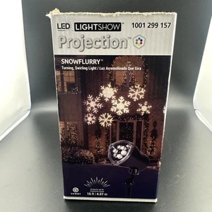 Gemmy LED Projection SnowFlurry Christmas Indoor/Outdoor Dazzling Light Show - Picture 1 of 9