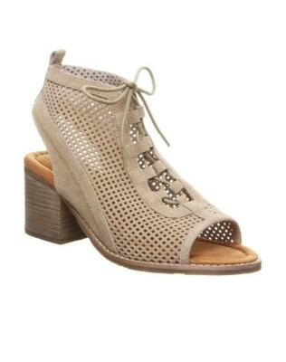 NEW BEARPAW Vienna Perforated Lace-Up Sandal Sz 10 SAND - Image 1 of 4