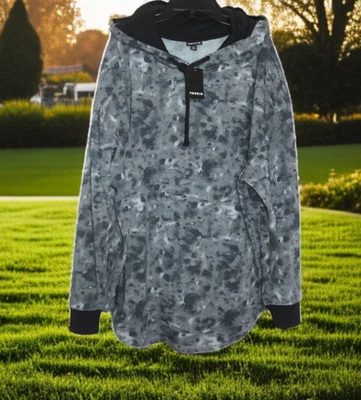 Sudadera con capucha Torrid (talla 2) talla grande negra y gris - 2X Foto 1 de 4
