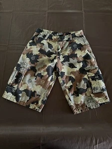 LRG Boys Size 18 Camo Cargo Shorts Kids Shorts - Picture 1 of 3