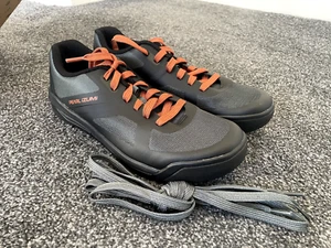 NEW UNUSED Pearl Izumi Canyon Cycling Shoes SIZE 10 / 44 - Picture 1 of 6