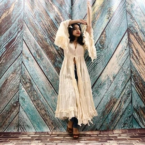 Boho Cara Midi Rüschen Staubtuch Kimono One Size Festival Strand Cover Up Hippie - Bild 1 von 12