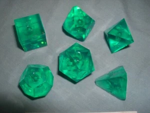 VINTAGE 1982 - COMPLETE SET OF DUNGEONS & DRAGONS GEM DICE BY THE ARMORY (RARE!) - Picture 1 of 9