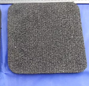 PAR HECHO CON TELA KEVLAR ESPUMA DE NEOPRENO DE CELDA CERRADA 20 CM x 10 cm 5 mm de espesor. - Imagen 1 de 5