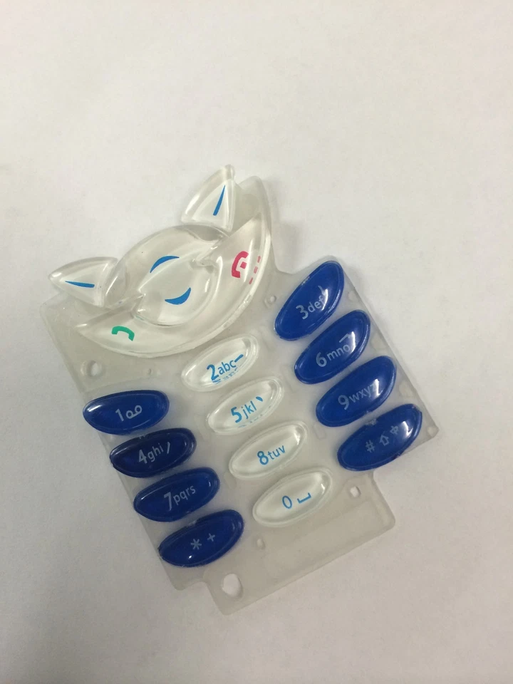 Nokia 8210 Crystal Keypad in Dark Blue & White Brand New in Original packaging — 第 1/1 张图片