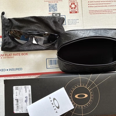 Oakley Feedback Prizm Black Polarized Polished Black OO4079-3459 - Image 1 of 4