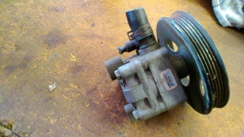 Bomba de dirección asistida cupé para 01-05 SEBRING 92560 Foto 1 de 1