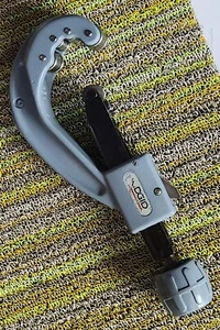 RIDGID 31642 🍰 152 Quick-Acting Tubing Cutter, 1/4" - 2-5/8" Totally Rebuilt 🍰 - Picture 1 of 14
