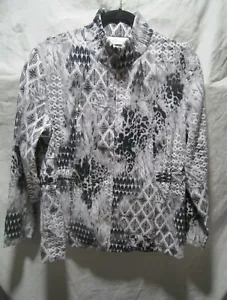 NEU GRÖSSE PL CALI AND YORK SCHWARZ WEISS GRAU ANIMAL GEOMETRISCHER DRUCK JACKE VORNE PKTS NEU OHNE ETIKETT - Bild 1 von 8