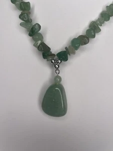 Green Aventurine Quartz Chip Bead Crystal Natural Stone Necklace Dangle Pendant - Picture 1 of 7
