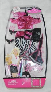 New in Package - Barbie Let's Shop Outfit - L9784 - Picture 1 of 4
