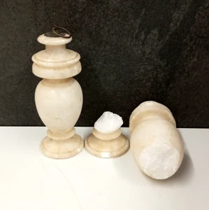 Raro par de botellas antiguas de aroma/aceite de alabastro con corchos – 12 cm – 525 g - Imagen 1 de 6