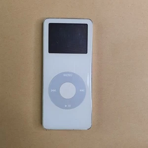Apple Ipod Nano 1st Gen 2006 White - Not Working - Picture 1 of 9