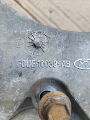 97 -02 Ford  ECONOLINE 7.3 L Diesel Upper Alternator Bracket E350 F8UE-10039-AB - Imagem 1 de 4