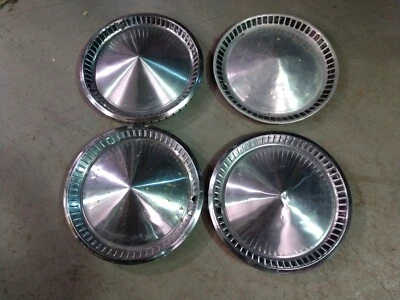 Tapacubos Plymouth Belvedere Fury Savoy 1957 58 Foto 1 de 4