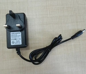 PCD-1801 18V 1A Guitar effects Charger Transformer - Zdjęcie 1 z 2