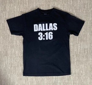 NWOT Stone Cold Steve Austin WWE Wrestlemania 2016 Dallas 3:16 Shirt Medium - Picture 1 of 4
