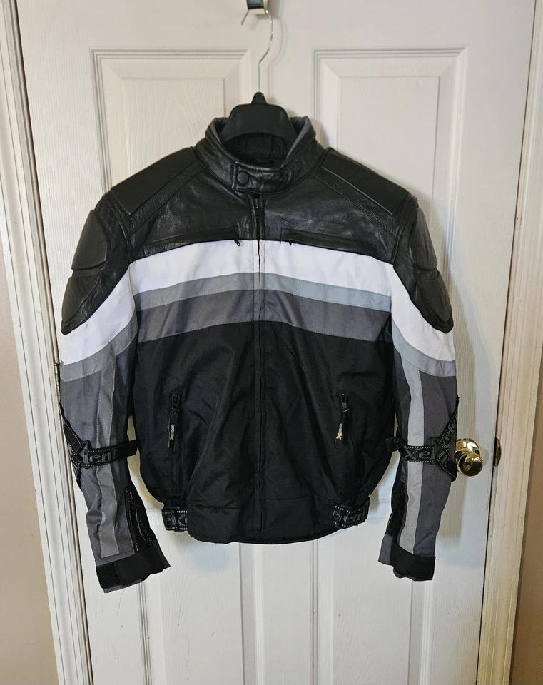 Chaqueta de moto impermeable XELEMENT acolchada con forro de cremallera de cuero y nailon  Foto 1 de 4