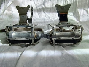 Vintage SR SP-150 Quill Road, Touring Bike Pedals SET 9/16" Plus Toe Clips - Picture 1 of 4