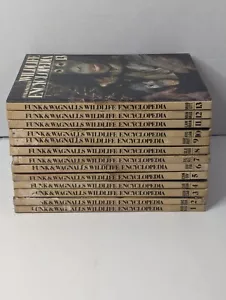 Vintage Funk & Wagnalls Wildlife Encyclopedias - Books 1-13 - Foto 1 di 7