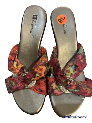 Sandalias blancas Mountain Reach fucsia con plataforma floral con cuña para mujer 9 1/2 M Foto 1 de 4