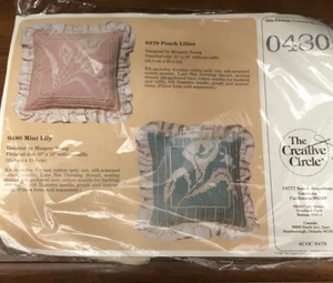 The Creative Circle Spitzennetz Verdammstich Kit #0480 neuwertig Lilienkissen Kit Neu - Bild 1 von 5