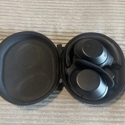 Fones de ouvido Sony MDR-1000X sem fio cancelamento de ruído - Preto testado com estojo - Imagem 1 de 4