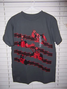 Neu mit Etikett Marvel Deadpool Streifen Shirt Erwachsene Größe Medium  - Bild 1 von 4