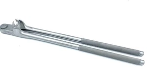 Pinza de extracción manual de acero inoxidable de 4 raíces de 19" con fulcro - Imagen 1 de 3