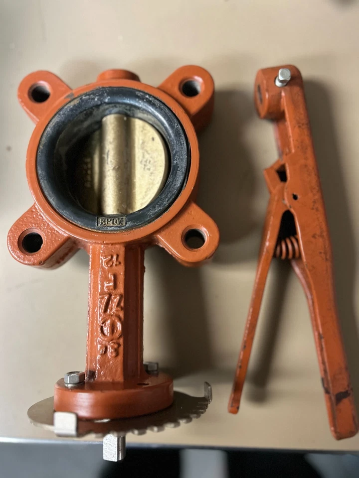 3” Cast Iron Lug Style Butterfly Valve (With Handle) - Image 1 of 4